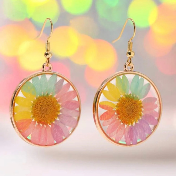 2/$30🌵 Bohemian Pastel Daisy Pressed Flower Earrings Acrylic Boho Gold NEW Gift - Picture 6 of 8